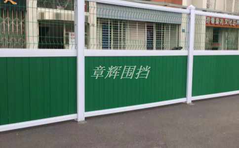 簡易圍擋在戶外音樂節等大型活動中的應用體驗如何？（戶外演出中簡易圍擋的實際效果評估）