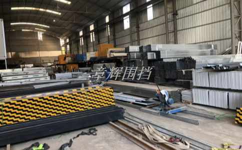 簡易圍擋的高度和厚度對于自然災害有哪些影響？（簡易圍擋尺寸對防災減災的貢獻評估）