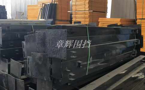 簡(jiǎn)易圍擋的抗風(fēng)性和穩(wěn)定性是否符合相關(guān)標(biāo)準(zhǔn)和規(guī)定？（簡(jiǎn)易圍擋抗風(fēng)性和穩(wěn)定性標(biāo)準(zhǔn)與規(guī)定分析）